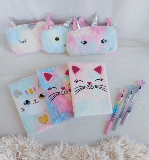 Combo cuaderno + cartuchera y lapicera luz