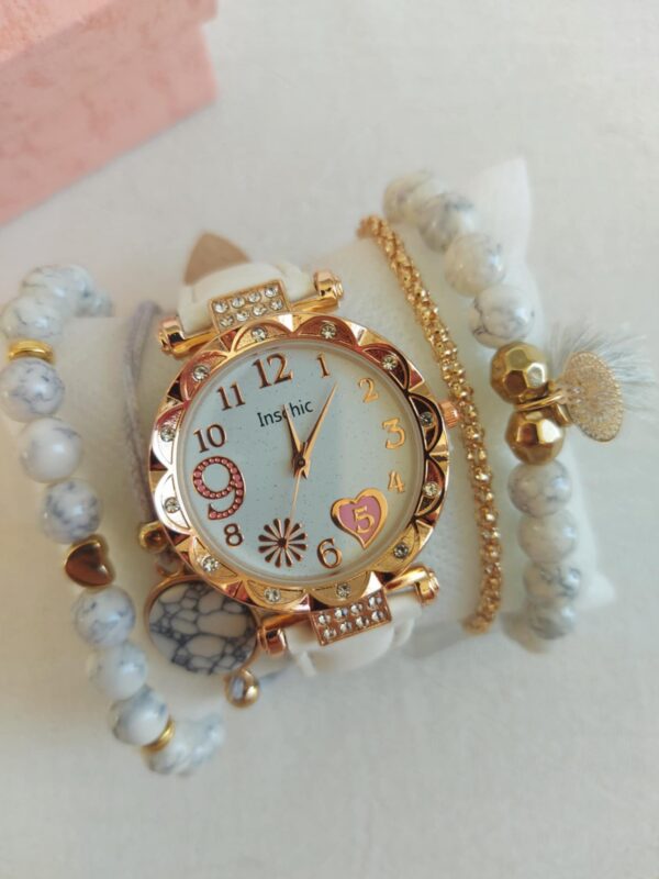 Reloj en cajita con accesorios - Imagen 21