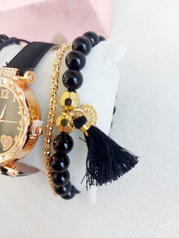 Reloj en cajita con accesorios - Imagen 4
