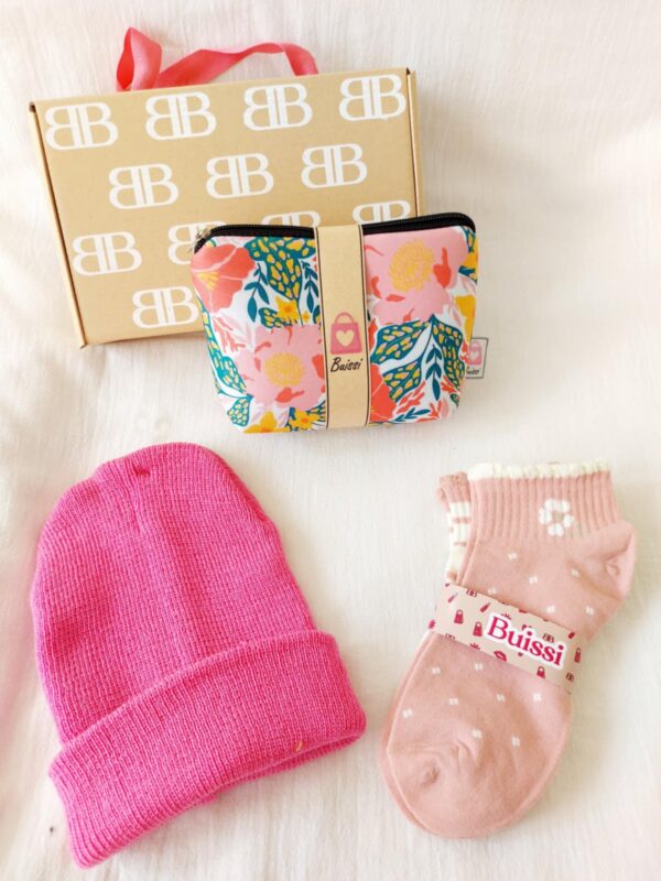 Box neceser+gorrito+pack x 2 de medias - Imagen 5