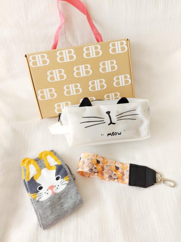 Box con cartuchera + pack x 2 medias +`llavero - Imagen 4