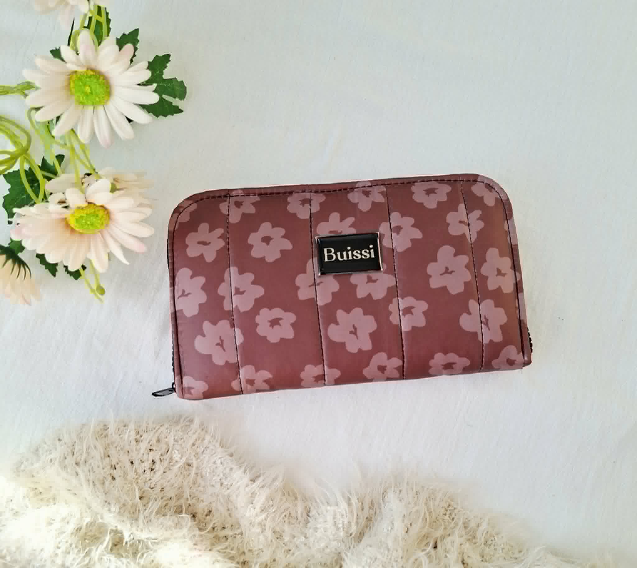 Maxi billetera puffer - Imagen 17