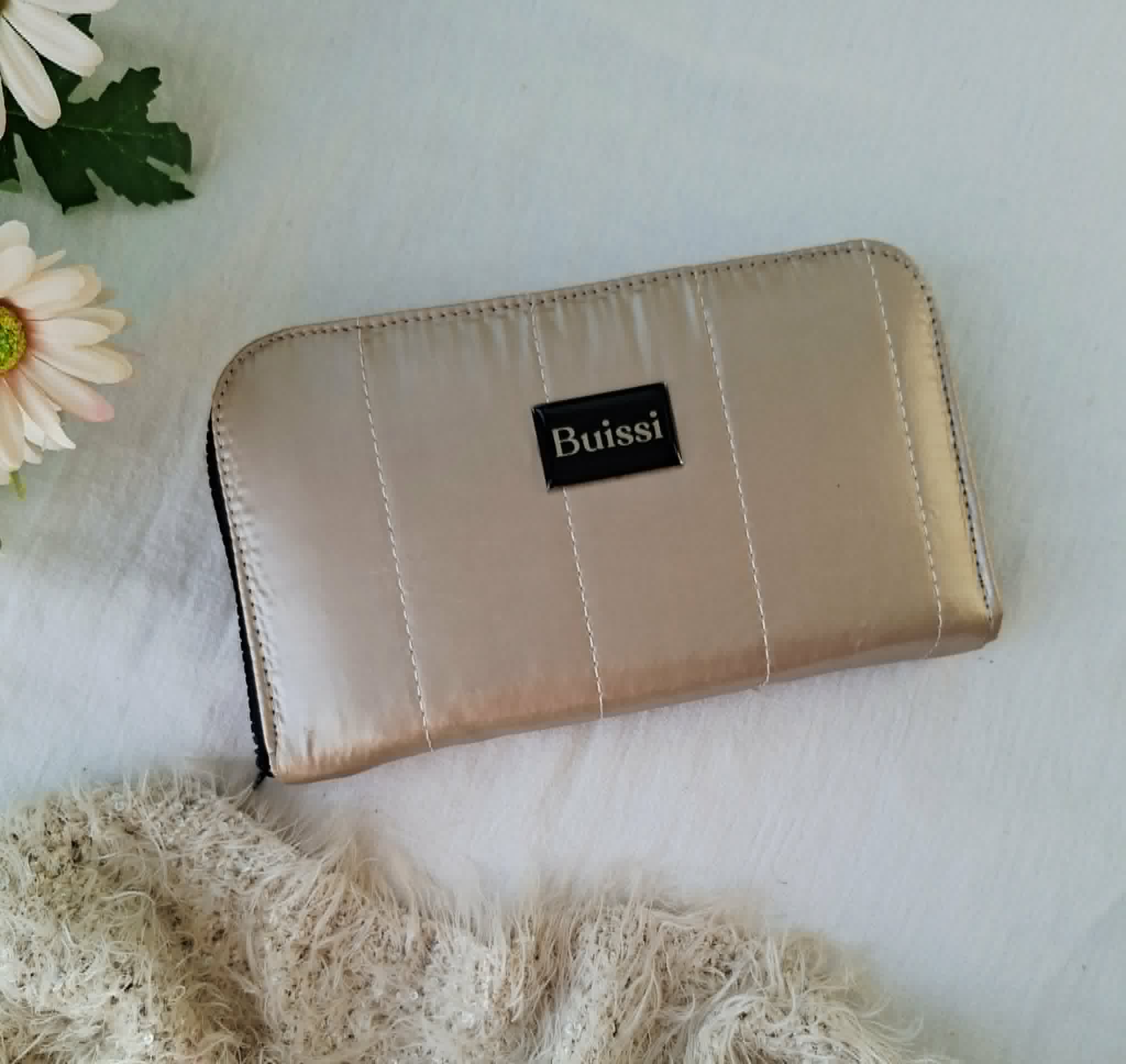 Maxi billetera puffer - Imagen 15